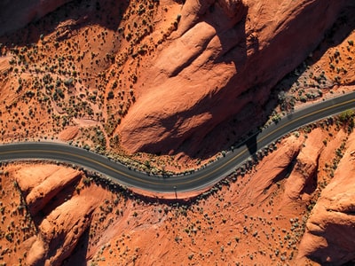 岩山附近混凝土道路航拍